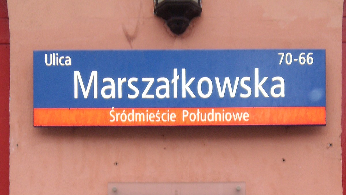 Od 16 do 23 listopada wyłączona z ruchu zostanie wschodnia jezdnia ulicy Marszałkowskiej w rejonie ul. Świętokrzyskiej i budowy stacji Świętokrzyska centralnego odcinka II linii metra.