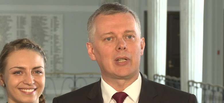 Siemoniak: Polacy i Polki zasługują na więcej