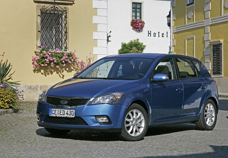 Kia cee´d 2010: pierwsze wrażenia z jazdy