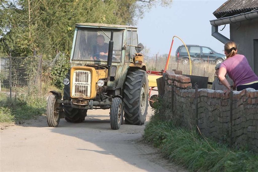 Sąsiad zamurował wieś!