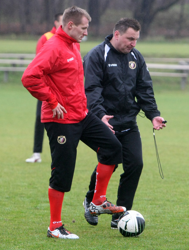 PIŁKA NOŻNA MICHNIEWICZ TRENING WIDZEWA