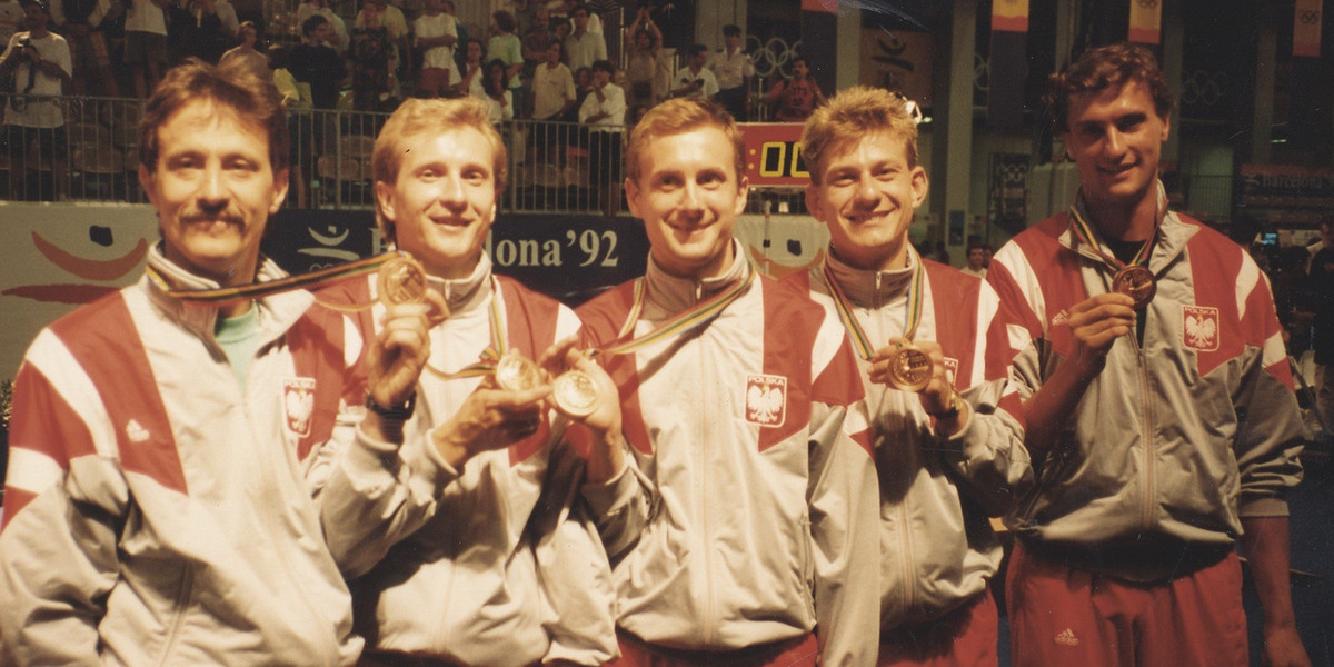 Drużyna polskich florecistów z brązem olimpijskim w Barcelonie 1992. Cezary Siess drugi z lewej.