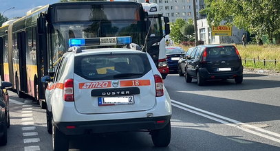 Horror w Warszawie. Drzwi autobusu przytrzasnęły staruszkę! Nowe informacje