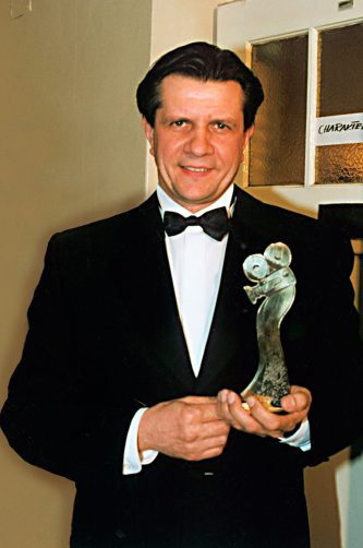 Zygmunt Chajzer zdobył dwie Telekamery - w 1998 r. w kategorii "Rozrywka" i w 1999 r. w kategorii "Teleturnieje i gry"