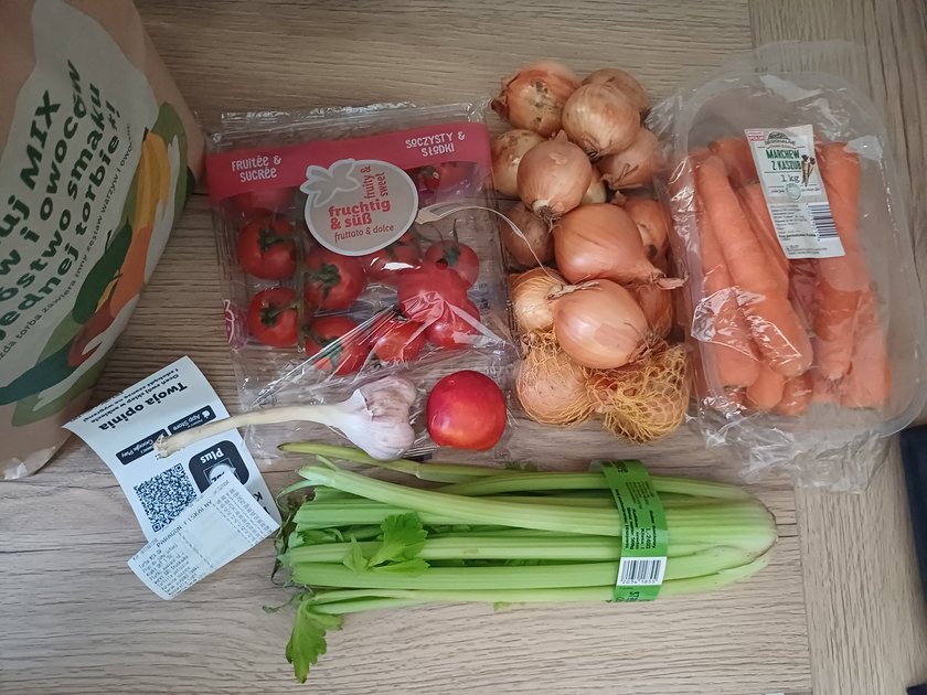 Lidl rzucił specjalne torby. Upolowałam za 8 zł. Oto zawartość