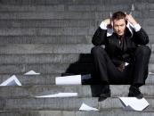 Coraz więcej młodych Polaków bez pracy wykluczonych finansowo i społecznie