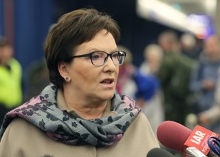 Kopacz, Szydło - wszyscy jeżdżą po kraju. Efekt 'jakby nikt nie wyjechał'