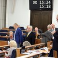 Senat w nocy przyjął ustawy o KRS i sądach bez wprowadzania poprawek