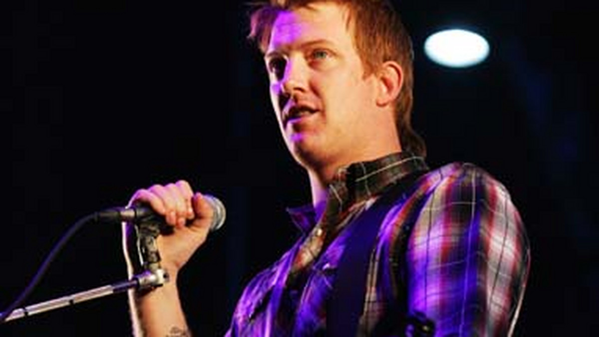 Josh Homme zaprosił do współpracy Jake'a Shearsa.