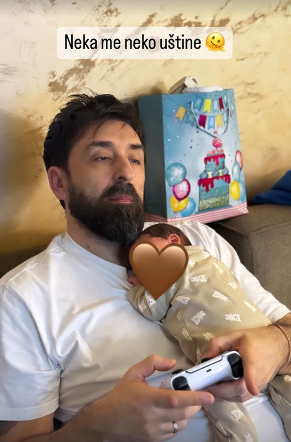 Prva fotografija Ognjena Amidžića sa sinom