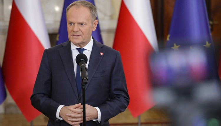Donald Tusk reaguje na tragedię w Hiszpanii. Polska wspiera naród hiszpański"