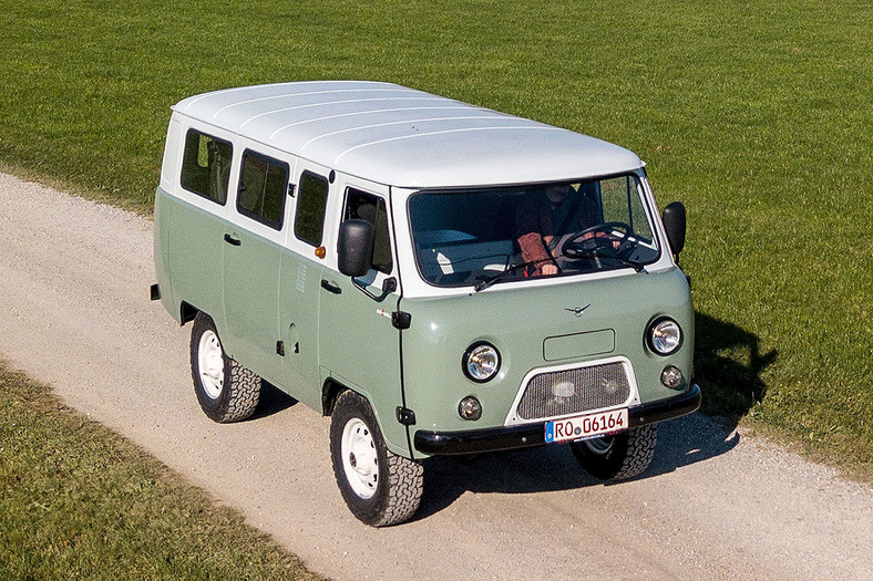 UAZ 452 Buchanka Bochenek