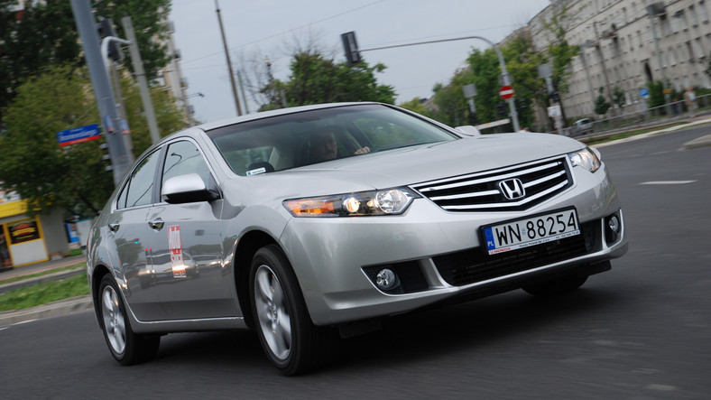 Honda Accord VIII (2008-15) – 29 700 zł za 2008 r.