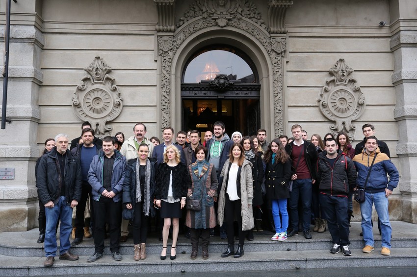 Mali sa studentima FON-a i ekipom koja je radila na ovom projektu 