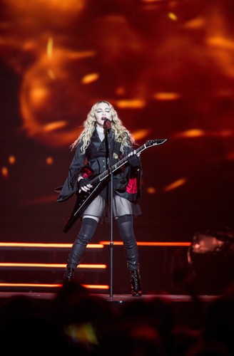 Madonna w Sztokholmie uczciła pamięć ofiar zamachów