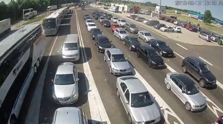 Prelaz na Horgošu: Izlaz iz Srbije