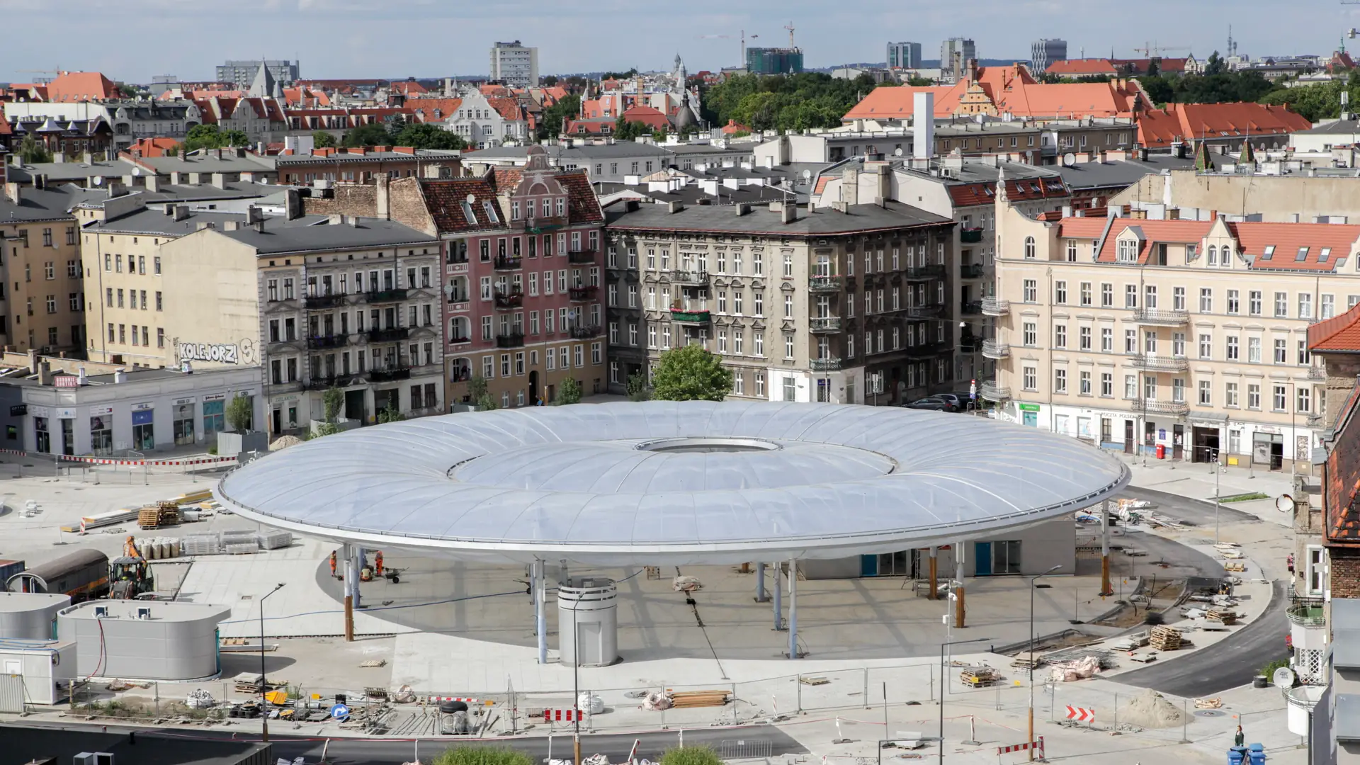 W Poznaniu gorąco jak na pustyni. Łazarski rynek to kolejny przykład betonozy