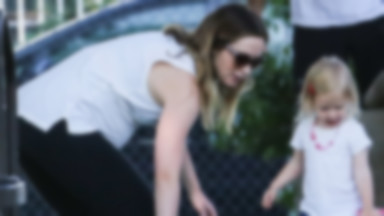 Emily Blunt w zaawansowanej ciąży na spacerze z córką