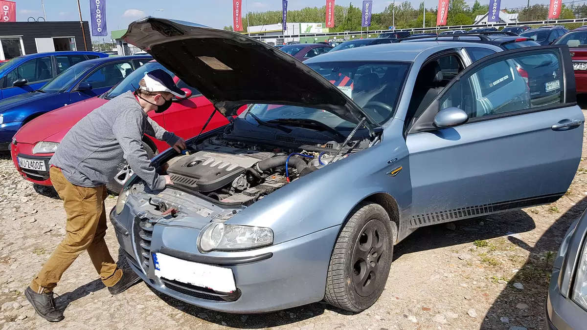 Tanie auto na dojazdy do pracy! Sprawdzamy co warto kupić za 3-5 tys. zł