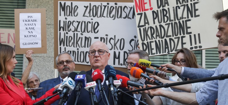 PKW podjęła decyzję w sprawie pieniędzy dla PiS