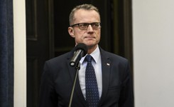 Rzecznik prezydenta krytykuje ministra Szyszkę. 'Ja, ultrakonserwatysta katolik, od lat segreguję śmieci'