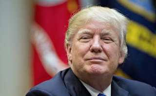 USA: Trump wezwał do zbadania rosyjskich powiązań Clintonów