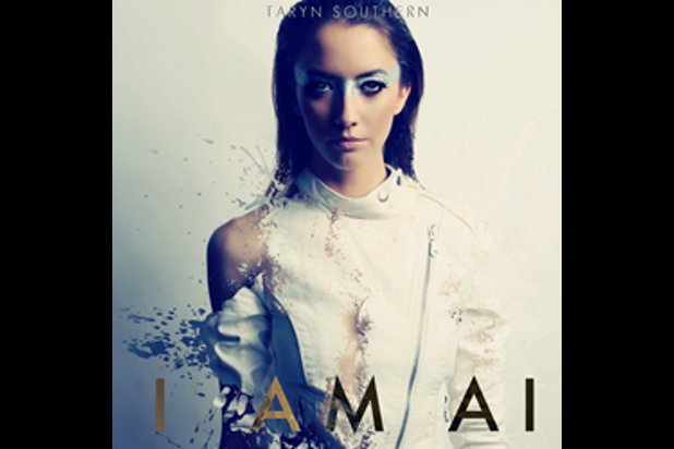 Okładka plyty "I Am AI" (pol. "Jestem sztuczną inteligencją") Taryn Southern