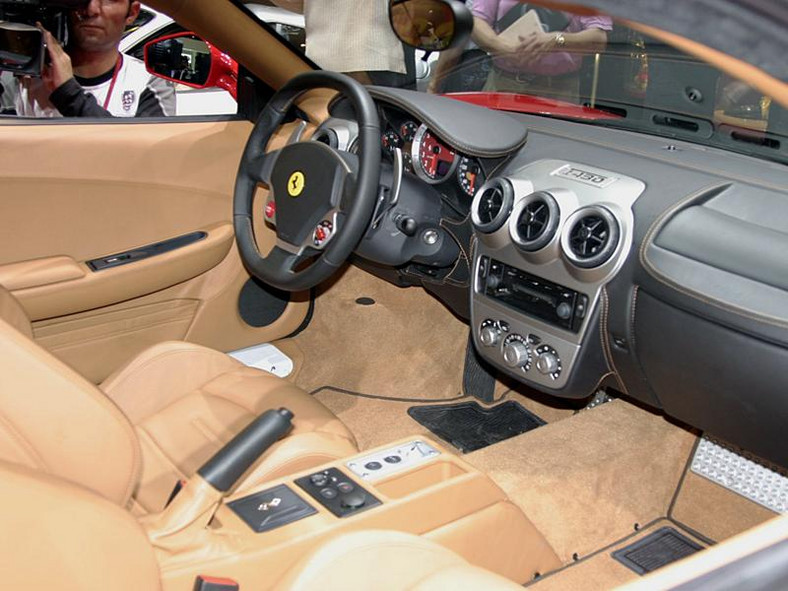 Ferrari F430: koniec produkcji, ostatni egzemplarz na aukcji