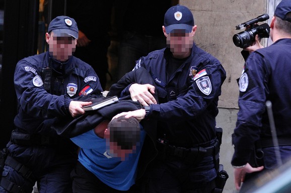 NOŽEM IZBO MLADIĆA ZBOG SVAĐE OKO POSLA Nišlija uhapšen posle krvavog obračuna