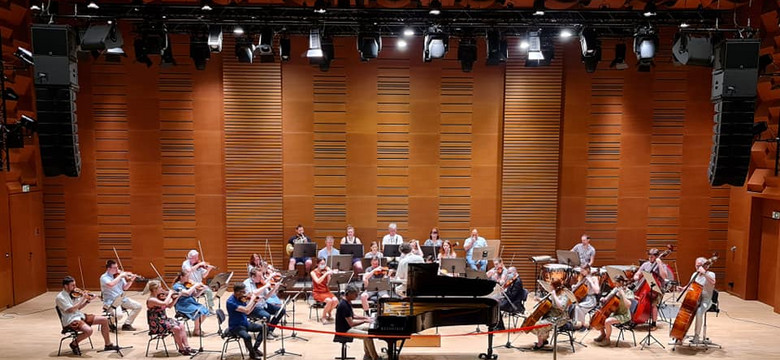 W Łomży otwarto nową salę koncertową Filharmonii Kameralnej. Gliński komentuje