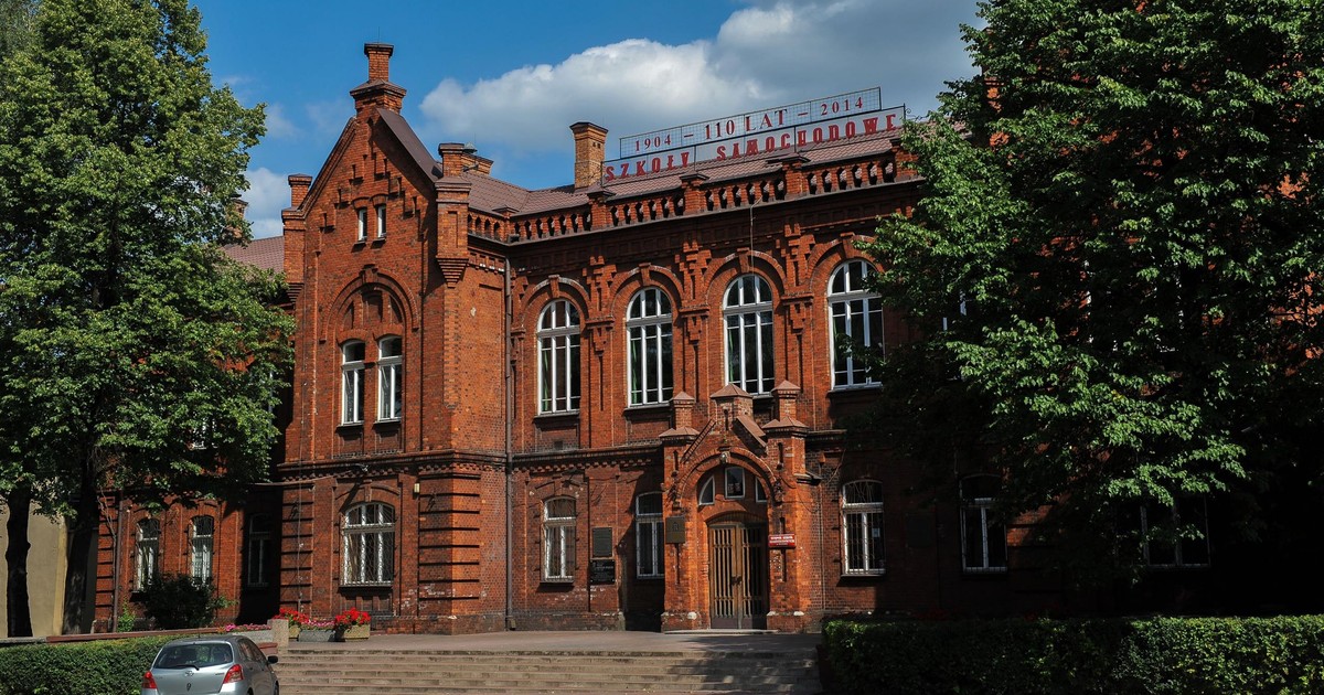 Afera w szkole samochodowej w Radomiu. Nauczycielka miała pożyczać pieniądze "na legendę"