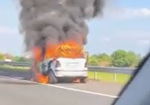 Izgoreo automobil