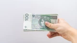 Zasiłek na opiekę nad rodzicem. Kto dostanie pieniądze z ZUS?
