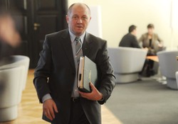 Sawicki zdradza, kto wymyślił likwidację Funduszu Kościelnego