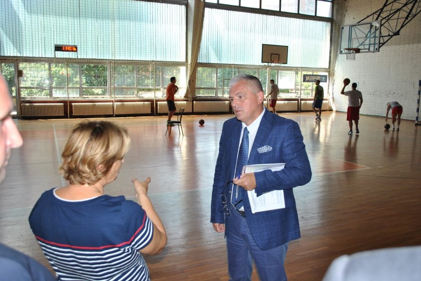 Predsednik opštine dr Milan Nedeljković u sali SC "Vračar"