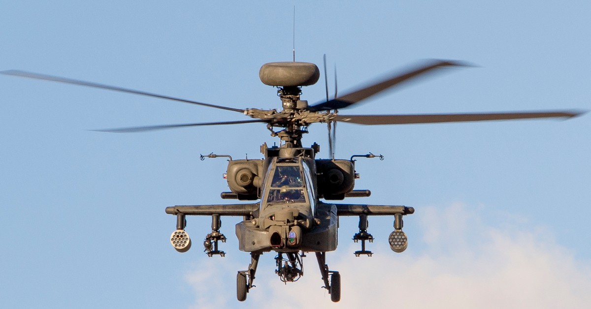 Apache będą taniej strącały drony. W USA przetestowano nową amunicję