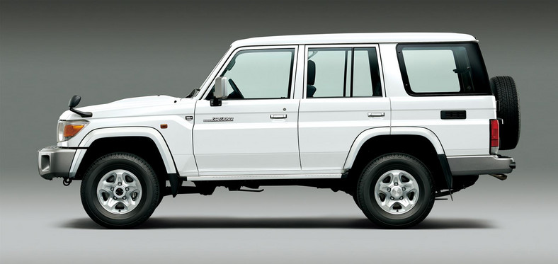 Toyota Land Cruiser J7