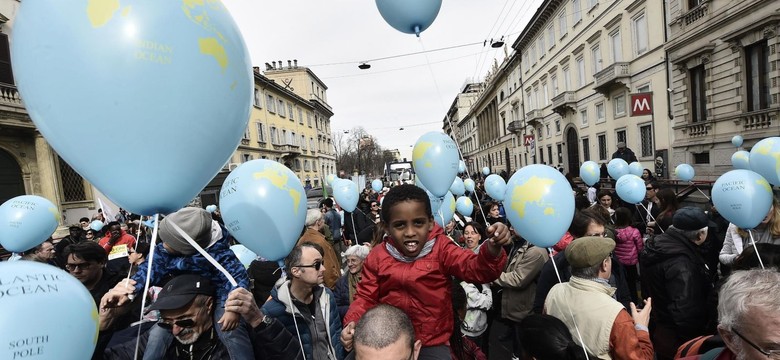 "Chcemy wielokolorowego świata". Wielka demonstracja antyrasistowska w Mediolanie