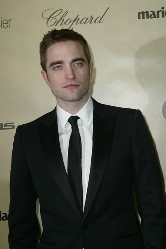 9. Robert Pattinson ($23.50 na $1)