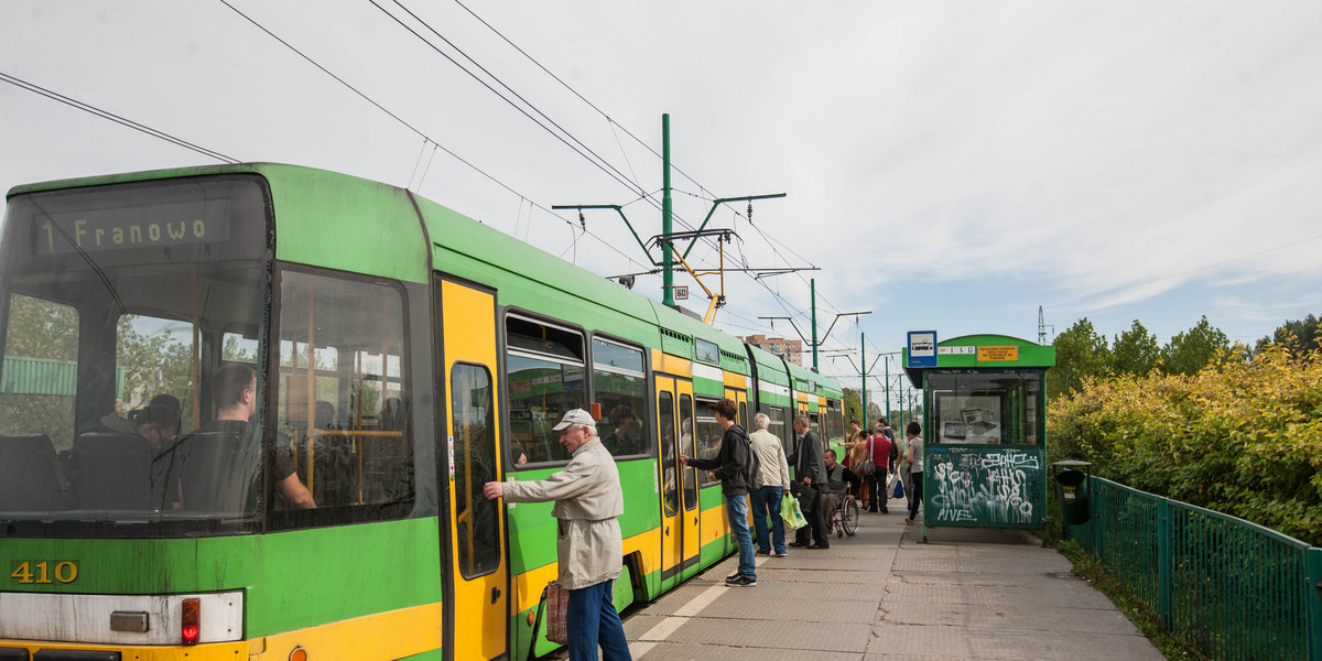 wymieniają zwrotnice poznań