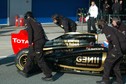 Bolid Lotus Renault GP z napisem dla Kubicy