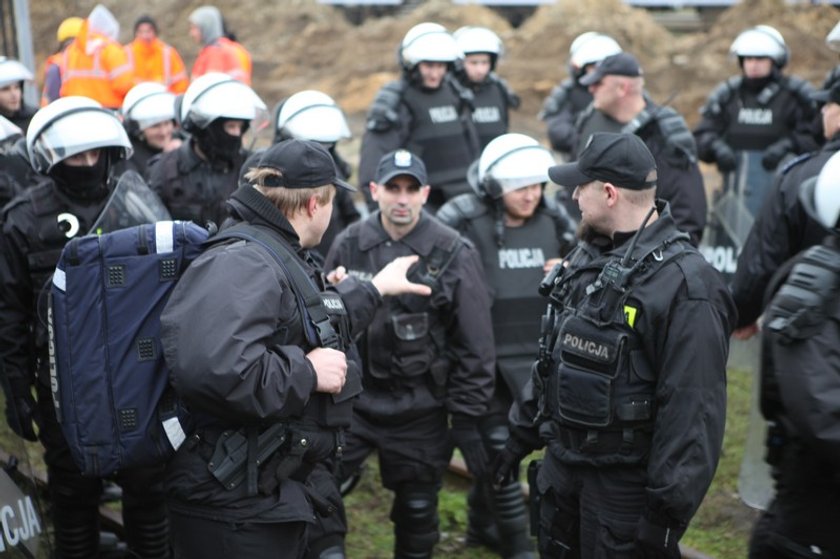 Policjanci ćwiczyli na poznańskim dworcu