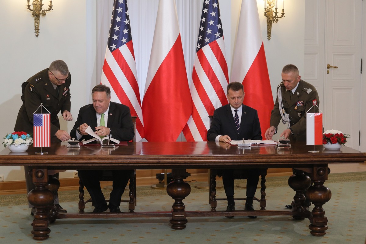 Mike Pompeo i Marisz Błaszczak. Podpisanie porozumienia o współpracy obronnej