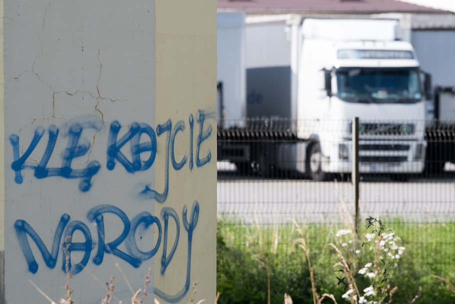 Wśród branż, gdzie pracodawcy nadal odczuwają niedosyt kadr, z IT na czele, znajdziemy transport (lądowy) oraz logistykę, z rosnącym zatrudnieniem i stabilnymi pensjami.