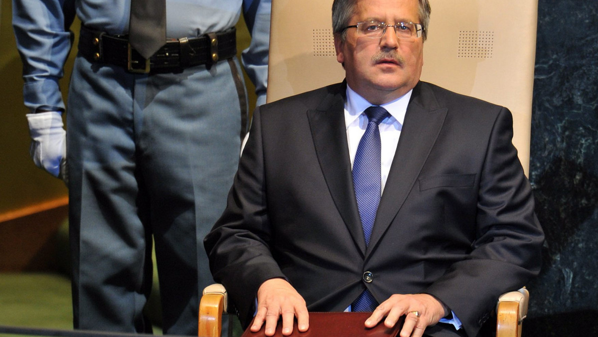 Prezydent Bronisław Komorowski zaapelował, by partie polityczne nie wykorzystywały próby samospalenia, do której doszło wczoraj w Warszawie, w kampanii przed październikowymi wyborami do parlamentu.