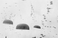 Market Garden, największa operacja powietrznodesantowa przeprowadzona przez aliantów w czasie II wojny światowej, Holandia, wrzesień 1944 r.