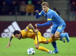 Liga Mistrzów: Zwycięstwo Barcelony. Szczęsny puścił aż cztery gole. WIDEO