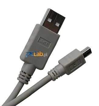Brak zintegrowanego złacza USB, konieczne jest więc korzystanie z kabla.