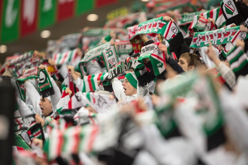 To piąta z rzędu porażka Legii w tych rozgrywkach. Warszawski zespół dotychczas nie zdobył żadnego punktu i nie strzelił bramki. Ostatni mecz Legia rozegra za dwa tygodnie na Cyprze z Apollonem Limassol