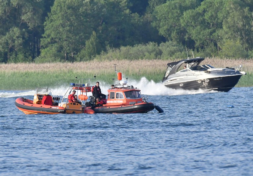 Ośmiolatka utknęła w tonącej kabinie. Tragedia na jeziorze Tałty. Prokuratura ujawnia szczegóły śledztw